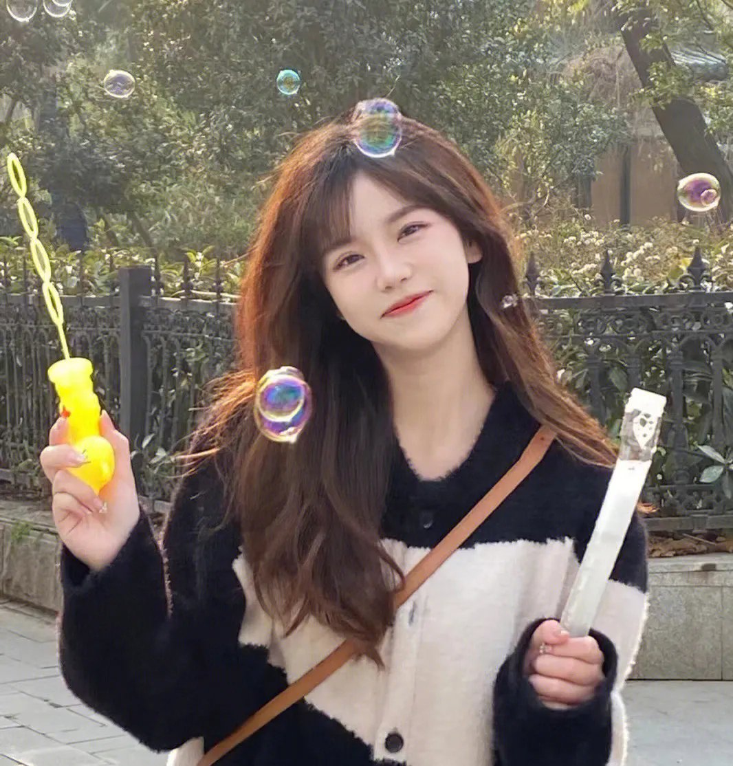 我和花花公子的地下恋情